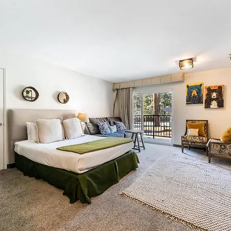 Modern Studio Deluxe #231 At Donner Lake Village